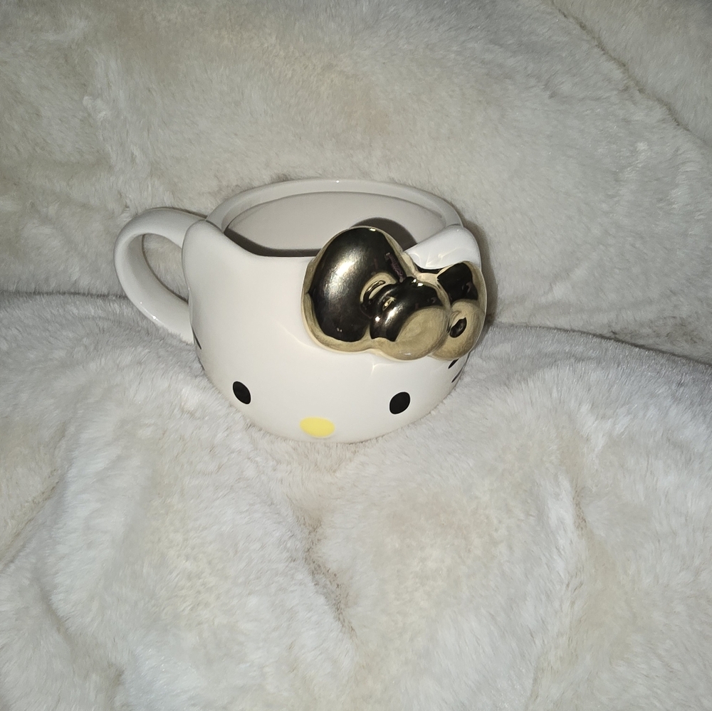 Hello Kitty Mug NWT
